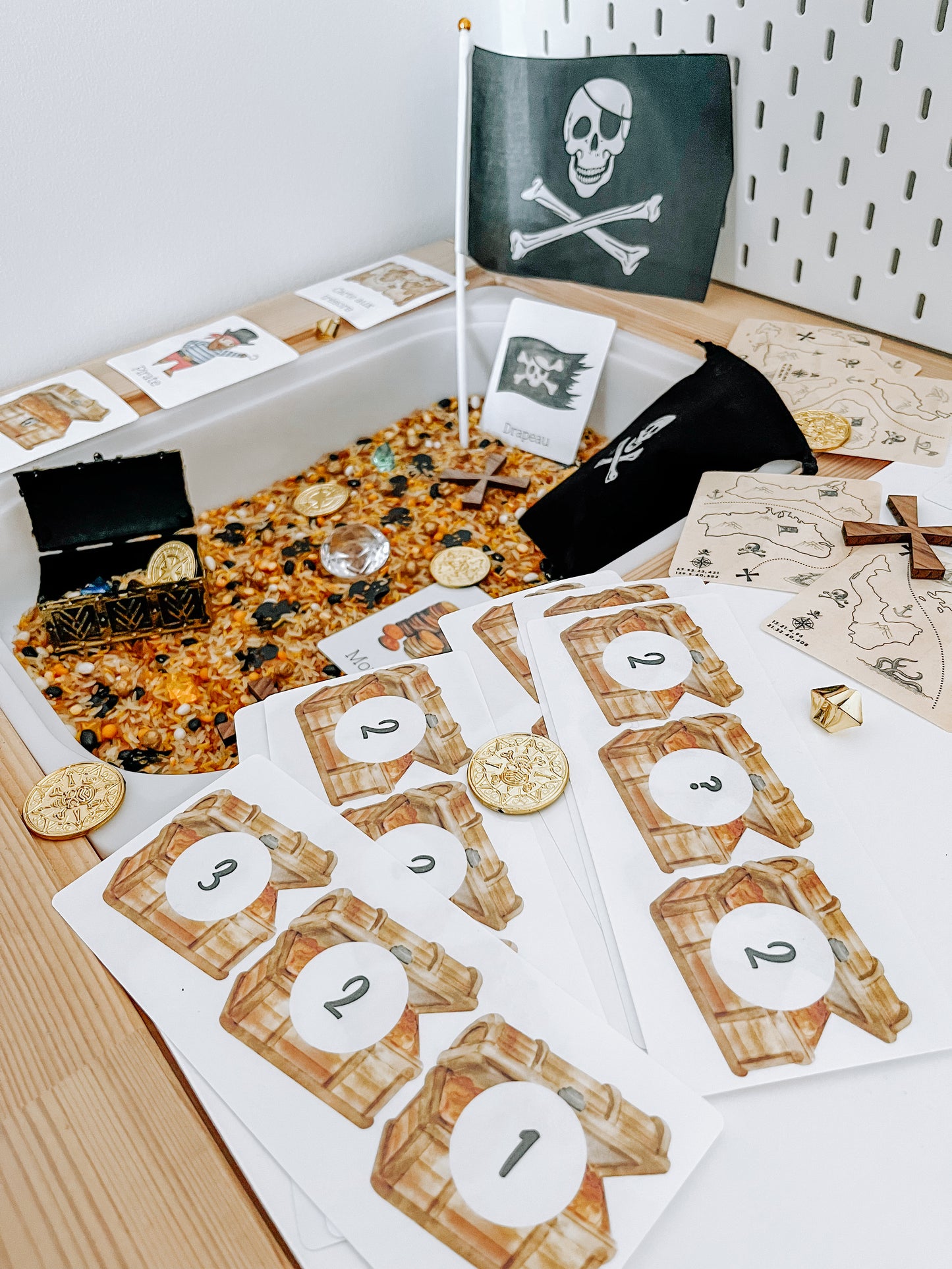 Boite sensorielle Pirates
