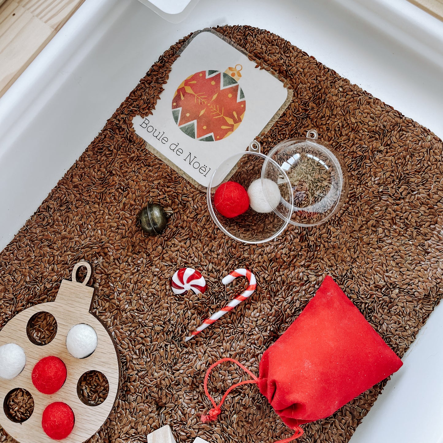 Boite sensorielle Noël 2023