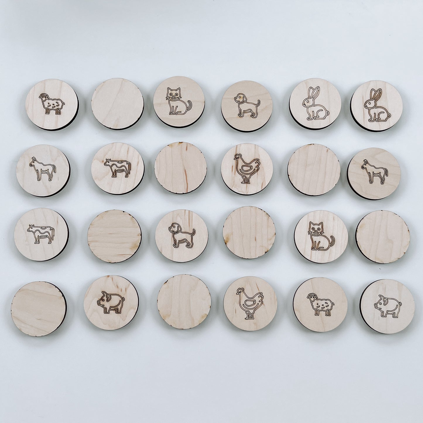 Jeu de mémoire ferme en bois