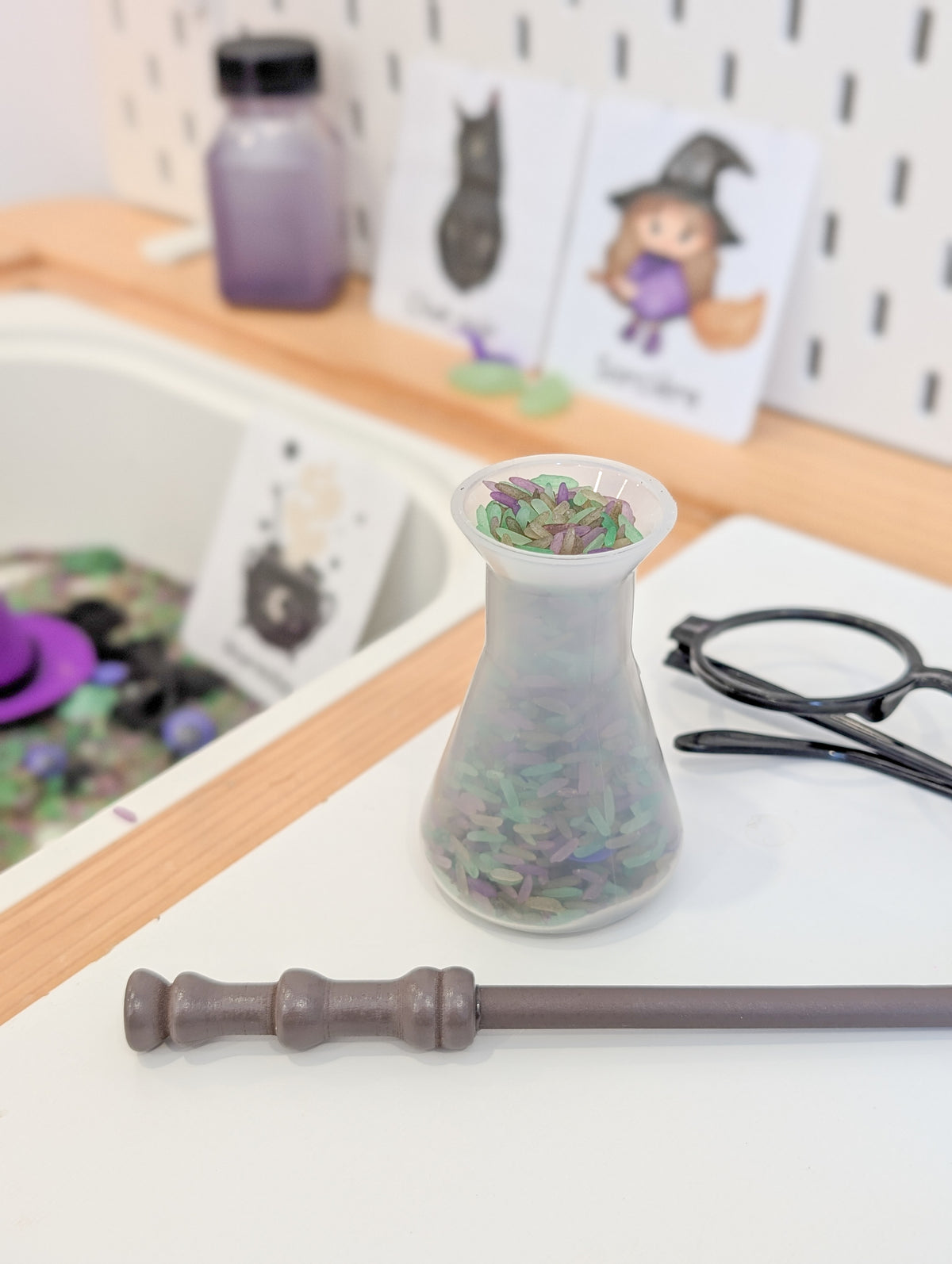 Boîte sensorielle Sorcière & Poussière